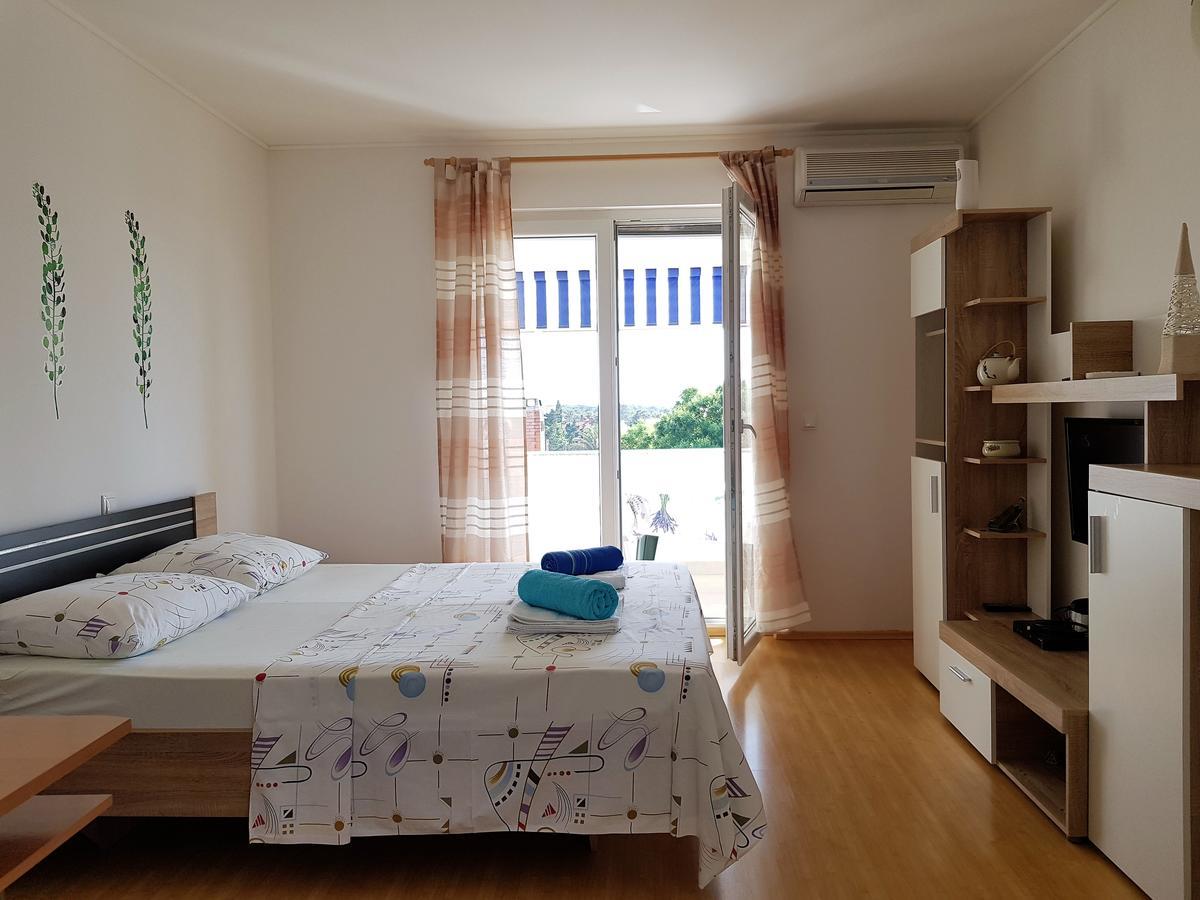 Apartments Monica نوفاليا المظهر الخارجي الصورة